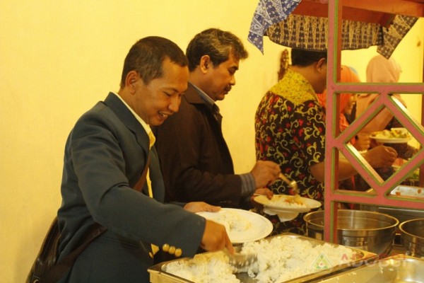 Suasana Makan